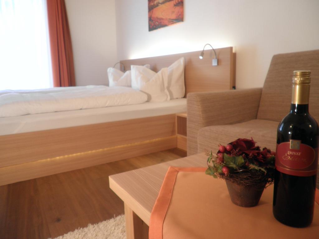 Gasthof Zum Goldenen Loewen Nauders Habitación foto